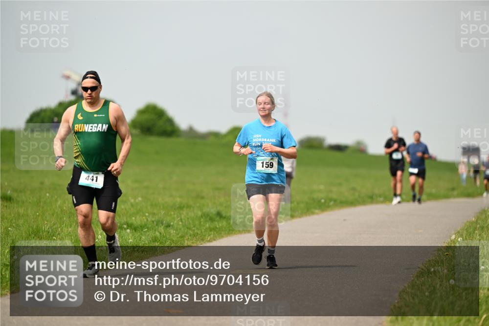 10.05.2026 - 8. Wedeler Halbmarathon Dr. Thomas Lammeyer http://msf.ph/oto/9704156 10.05.2026 11:51:16 Laufen 201, 441, 159 meine-sportfotos.de