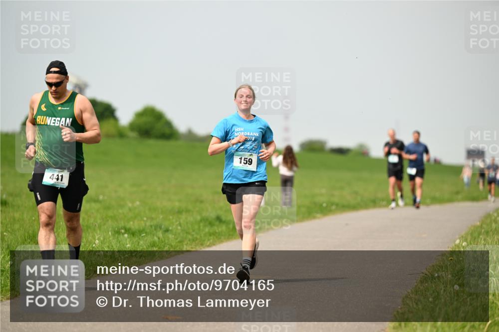 10.05.2026 - 8. Wedeler Halbmarathon Dr. Thomas Lammeyer http://msf.ph/oto/9704165 10.05.2026 11:51:17 Laufen 018, 441, 159 meine-sportfotos.de