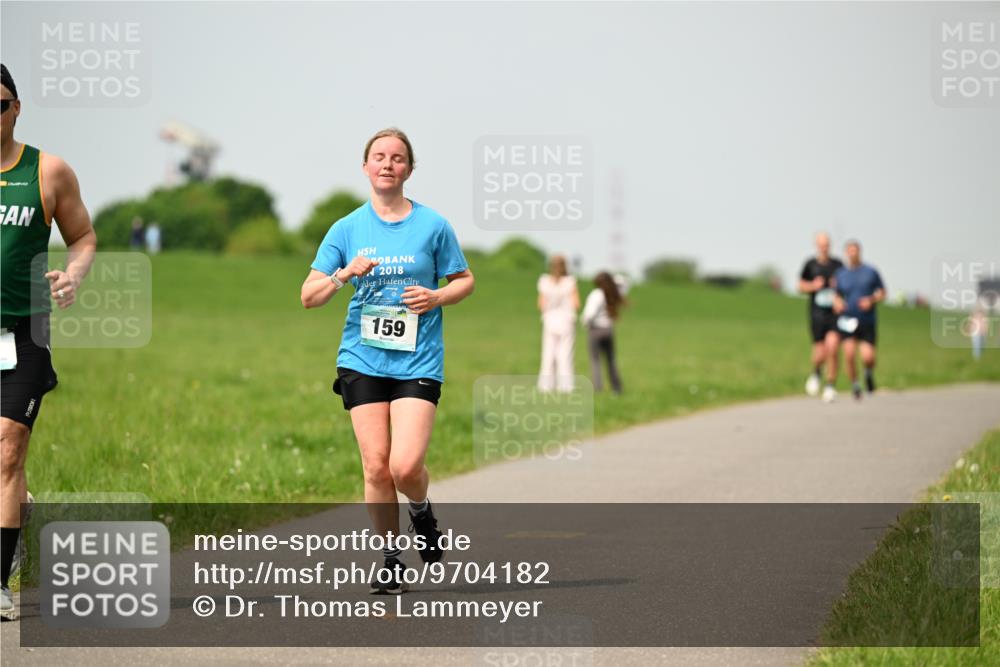 10.05.2026 - 8. Wedeler Halbmarathon Dr. Thomas Lammeyer http://msf.ph/oto/9704182 10.05.2026 11:51:18 Laufen 2018, 159 meine-sportfotos.de