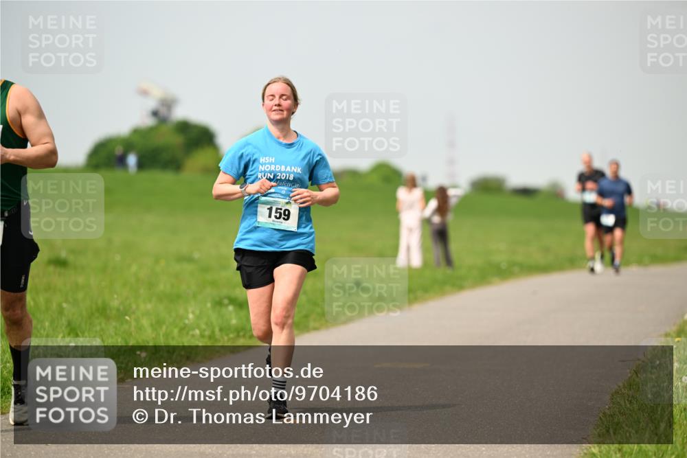 10.05.2026 - 8. Wedeler Halbmarathon Dr. Thomas Lammeyer http://msf.ph/oto/9704186 10.05.2026 11:51:18 Laufen 2018, 159 meine-sportfotos.de