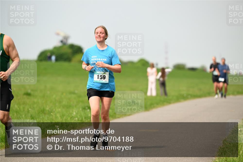 10.05.2026 - 8. Wedeler Halbmarathon Dr. Thomas Lammeyer http://msf.ph/oto/9704188 10.05.2026 11:51:19 Laufen 159 meine-sportfotos.de