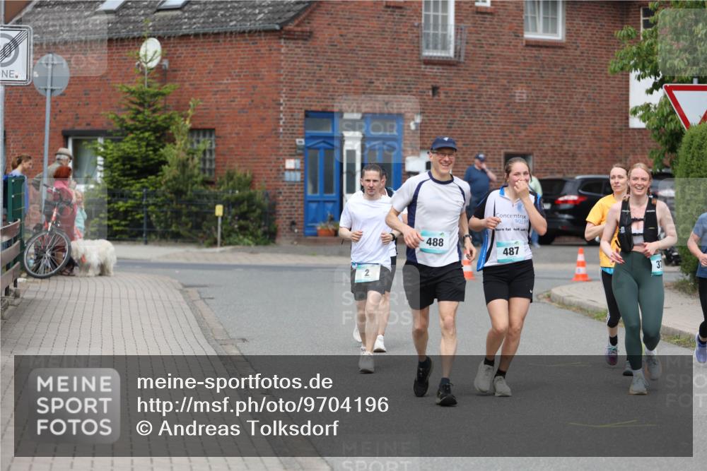 10.05.2026 - 8. Wedeler Halbmarathon Andreas Tolksdorf http://msf.ph/oto/9704196 10.05.2026 10:34:26 Laufen 2, 488, 487, 31 meine-sportfotos.de