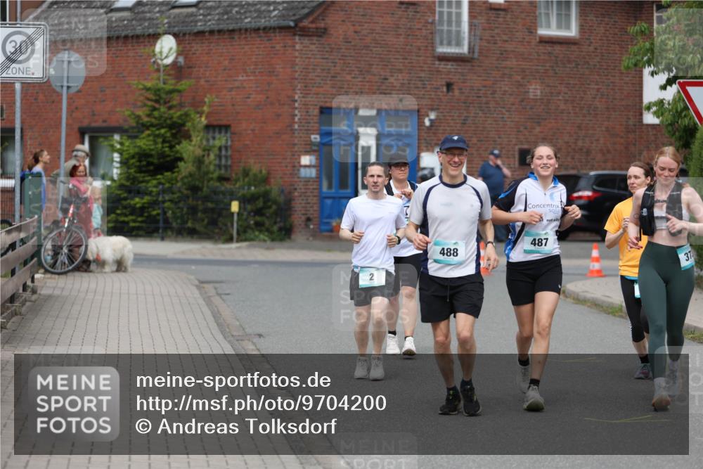 10.05.2026 - 8. Wedeler Halbmarathon Andreas Tolksdorf http://msf.ph/oto/9704200 10.05.2026 10:34:26 Laufen 30, 2, 488, 487, 37 meine-sportfotos.de