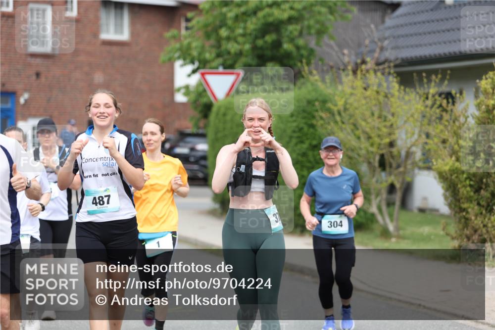 10.05.2026 - 8. Wedeler Halbmarathon Andreas Tolksdorf http://msf.ph/oto/9704224 10.05.2026 10:34:29 Laufen 487, 37, 304 meine-sportfotos.de
