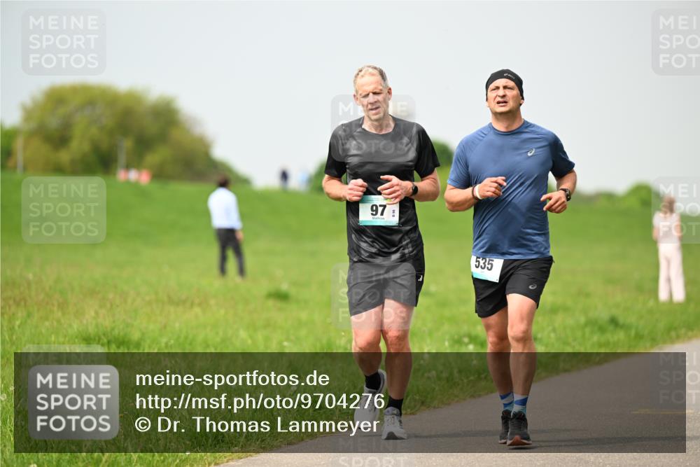 10.05.2026 - 8. Wedeler Halbmarathon Dr. Thomas Lammeyer http://msf.ph/oto/9704276 10.05.2026 11:51:32 Laufen 535 meine-sportfotos.de