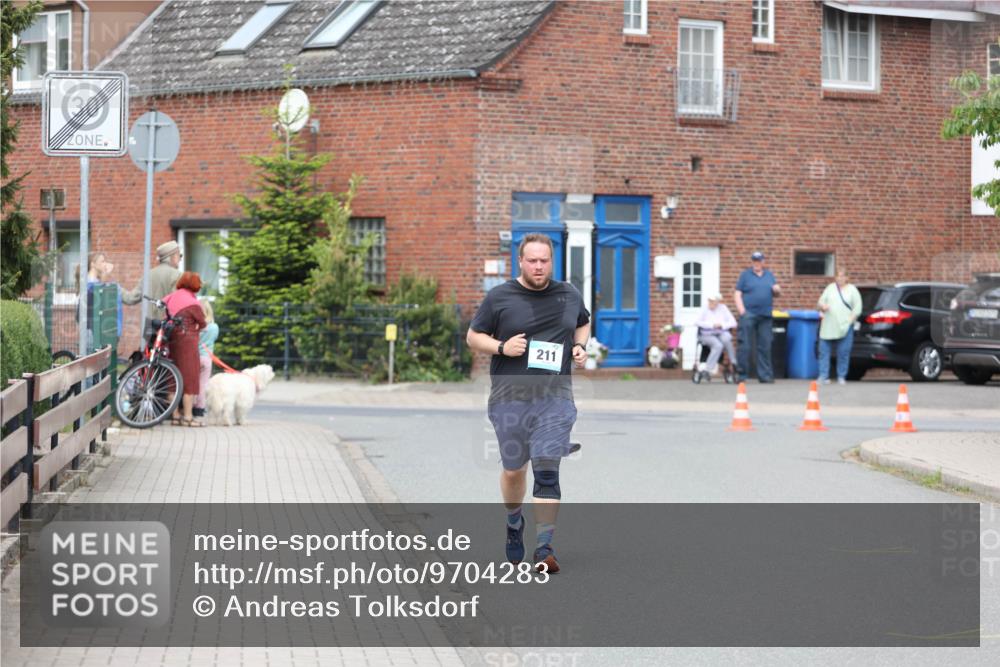 10.05.2026 - 8. Wedeler Halbmarathon Andreas Tolksdorf http://msf.ph/oto/9704283 10.05.2026 10:35:10 Laufen 211 meine-sportfotos.de