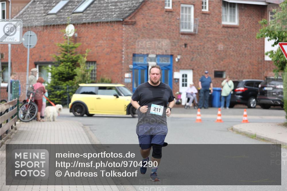 10.05.2026 - 8. Wedeler Halbmarathon Andreas Tolksdorf http://msf.ph/oto/9704290 10.05.2026 10:35:11 Laufen 211 meine-sportfotos.de