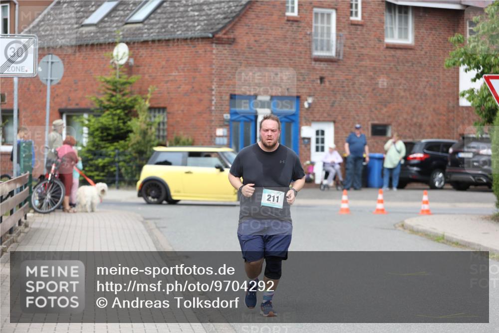 10.05.2026 - 8. Wedeler Halbmarathon Andreas Tolksdorf http://msf.ph/oto/9704292 10.05.2026 10:35:11 Laufen 211 meine-sportfotos.de