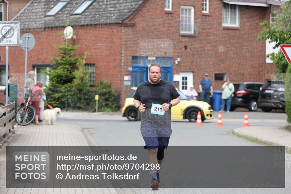 10.05.2026 - 8. Wedeler Halbmarathon Andreas Tolksdorf http://msf.ph/oto/9704298 10.05.2026 10:35:12 Laufen 3, 211 meine-sportfotos.de