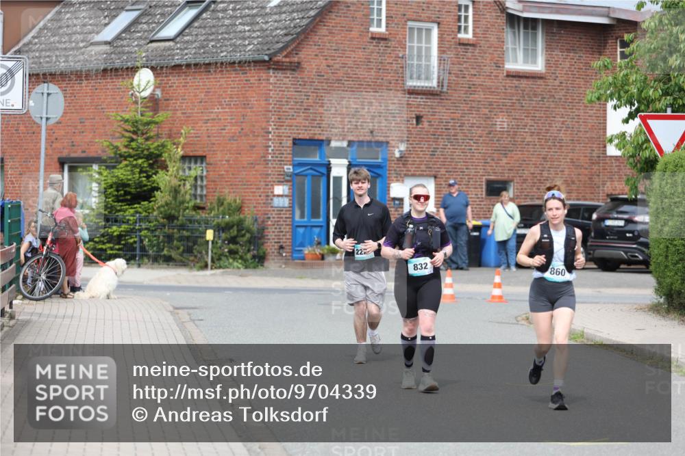 10.05.2026 - 8. Wedeler Halbmarathon Andreas Tolksdorf http://msf.ph/oto/9704339 10.05.2026 10:35:25 Laufen 22, 832, 860 meine-sportfotos.de