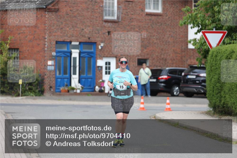 10.05.2026 - 8. Wedeler Halbmarathon Andreas Tolksdorf http://msf.ph/oto/9704410 10.05.2026 10:36:08 Laufen 24, 202, 15 meine-sportfotos.de