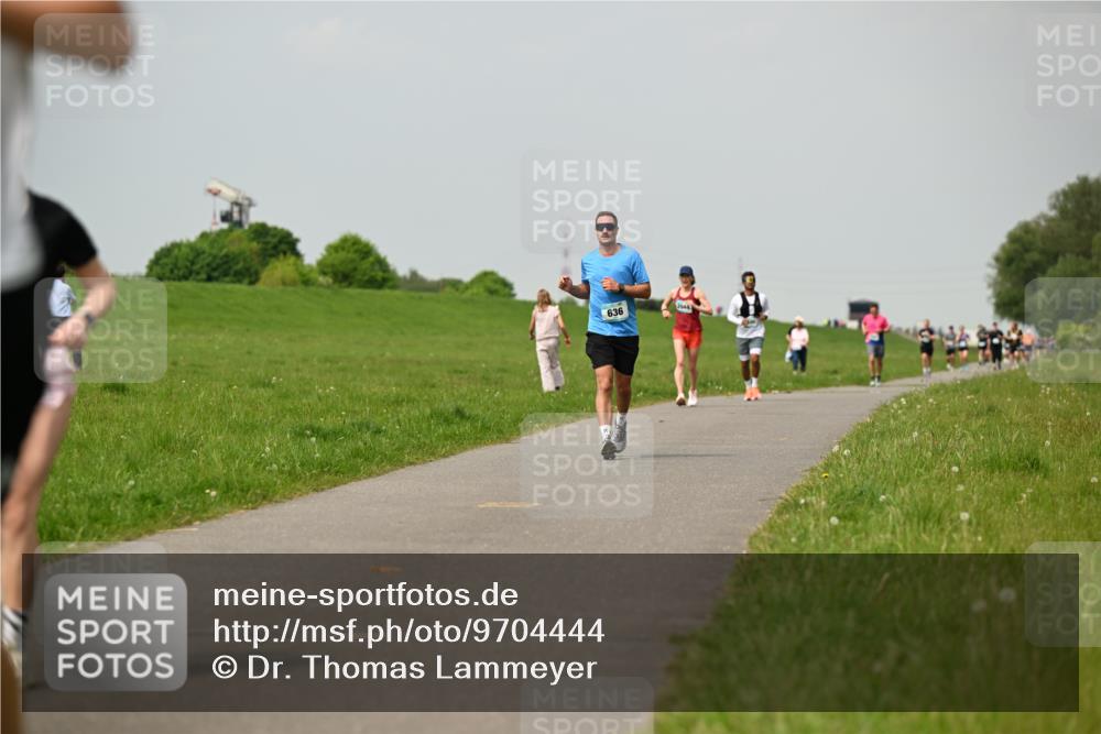 10.05.2026 - 8. Wedeler Halbmarathon Dr. Thomas Lammeyer http://msf.ph/oto/9704444 10.05.2026 11:51:51 Laufen 636, 2044 meine-sportfotos.de