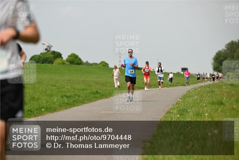 10.05.2026 - 8. Wedeler Halbmarathon Dr. Thomas Lammeyer http://msf.ph/oto/9704448 10.05.2026 11:51:51 Laufen 636, 2044 meine-sportfotos.de