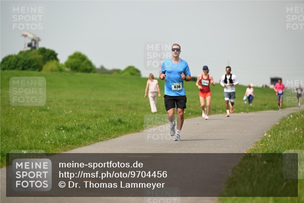 10.05.2026 - 8. Wedeler Halbmarathon Dr. Thomas Lammeyer http://msf.ph/oto/9704456 10.05.2026 11:51:52 Laufen 636 meine-sportfotos.de