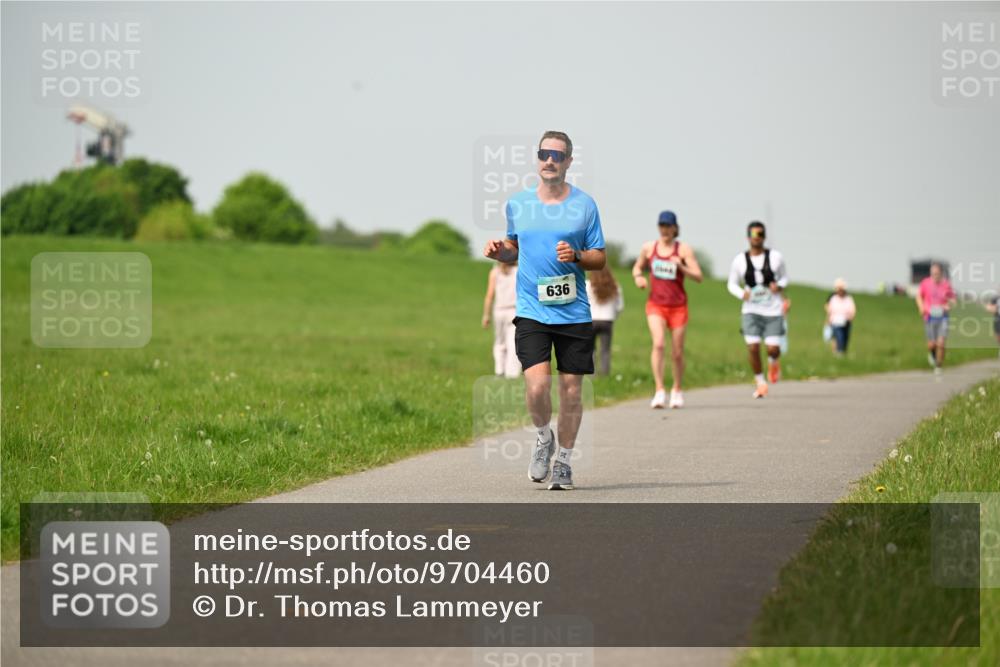 10.05.2026 - 8. Wedeler Halbmarathon Dr. Thomas Lammeyer http://msf.ph/oto/9704460 10.05.2026 11:51:52 Laufen 636 meine-sportfotos.de