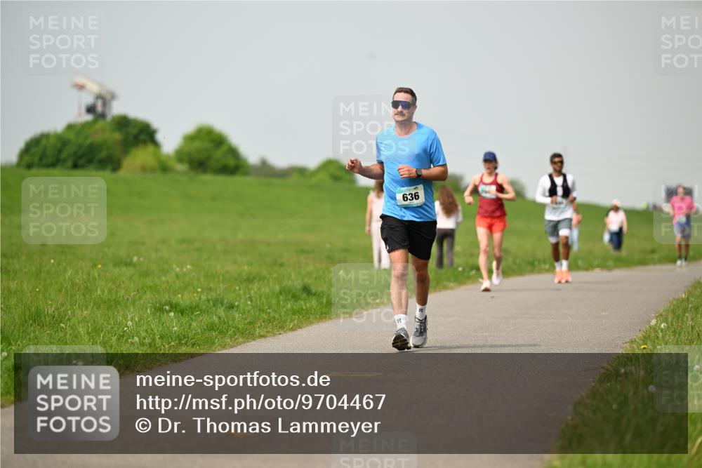 10.05.2026 - 8. Wedeler Halbmarathon Dr. Thomas Lammeyer http://msf.ph/oto/9704467 10.05.2026 11:51:52 Laufen 636 meine-sportfotos.de