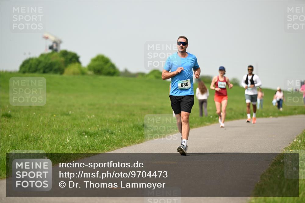 10.05.2026 - 8. Wedeler Halbmarathon Dr. Thomas Lammeyer http://msf.ph/oto/9704473 10.05.2026 11:51:53 Laufen 636 meine-sportfotos.de