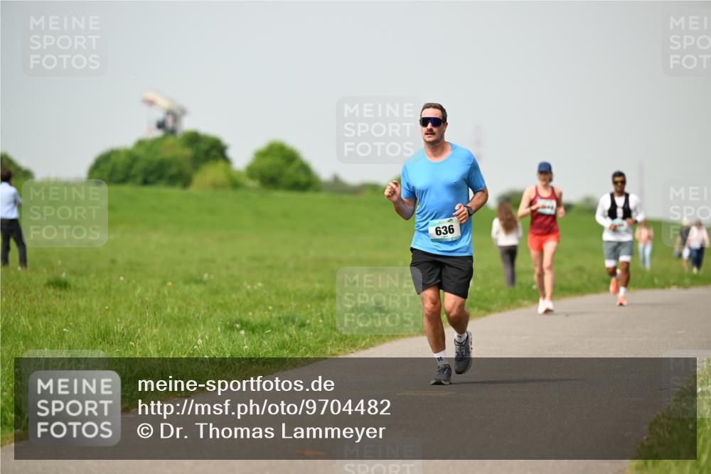 10.05.2026 - 8. Wedeler Halbmarathon Dr. Thomas Lammeyer http://msf.ph/oto/9704482 10.05.2026 11:51:53 Laufen 636 meine-sportfotos.de