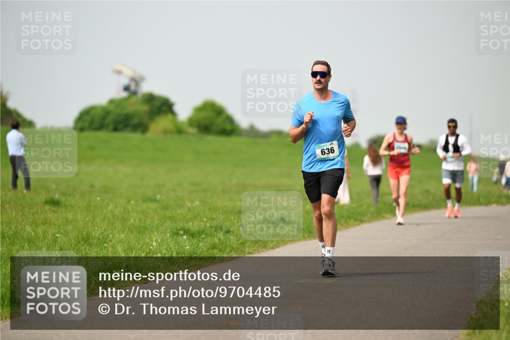 10.05.2026 - 8. Wedeler Halbmarathon Dr. Thomas Lammeyer http://msf.ph/oto/9704485 10.05.2026 11:51:54 Laufen 636 meine-sportfotos.de