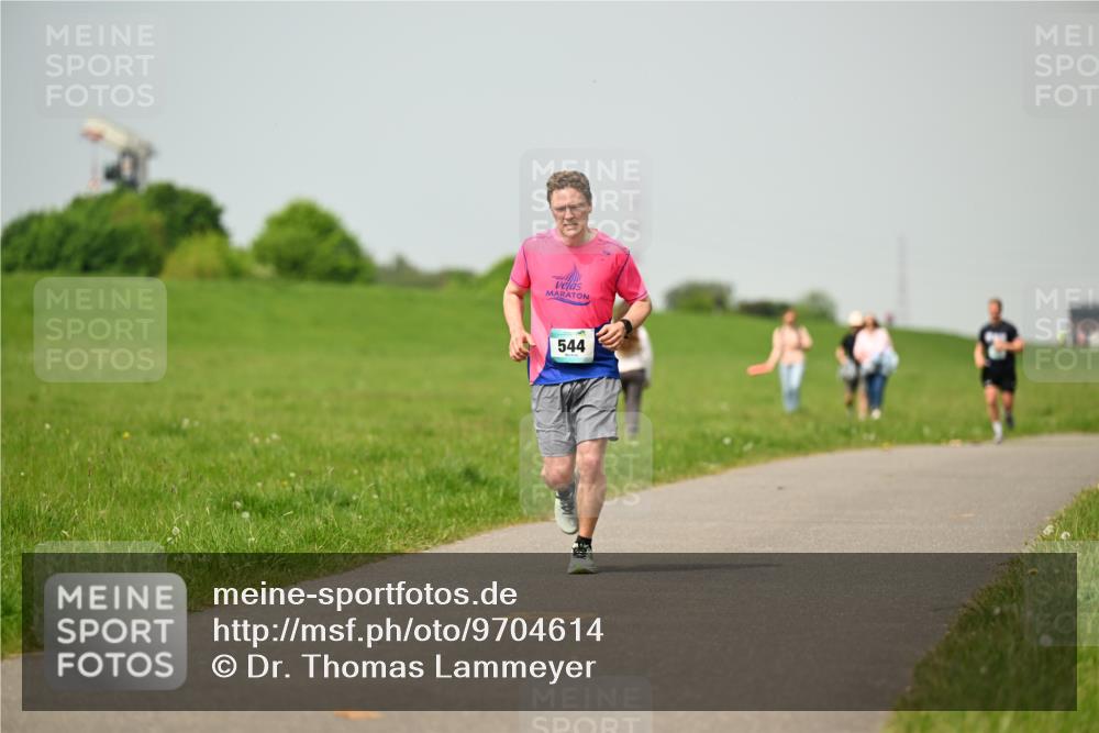 10.05.2026 - 8. Wedeler Halbmarathon Dr. Thomas Lammeyer http://msf.ph/oto/9704614 10.05.2026 11:52:11 Laufen 544 meine-sportfotos.de