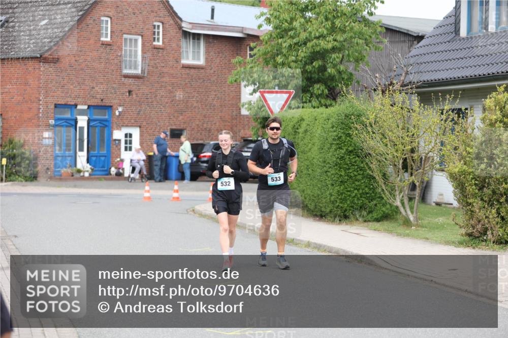 10.05.2026 - 8. Wedeler Halbmarathon Andreas Tolksdorf http://msf.ph/oto/9704636 10.05.2026 10:38:23 Laufen 532, 533 meine-sportfotos.de