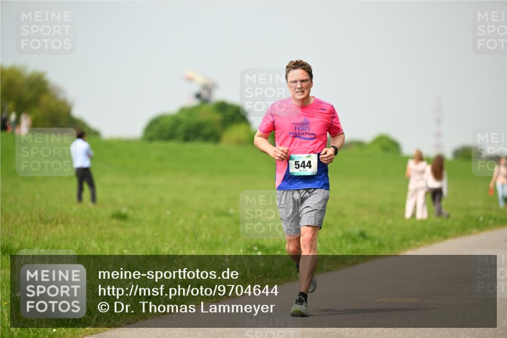 10.05.2026 - 8. Wedeler Halbmarathon Dr. Thomas Lammeyer http://msf.ph/oto/9704644 10.05.2026 11:52:13 Laufen 544 meine-sportfotos.de