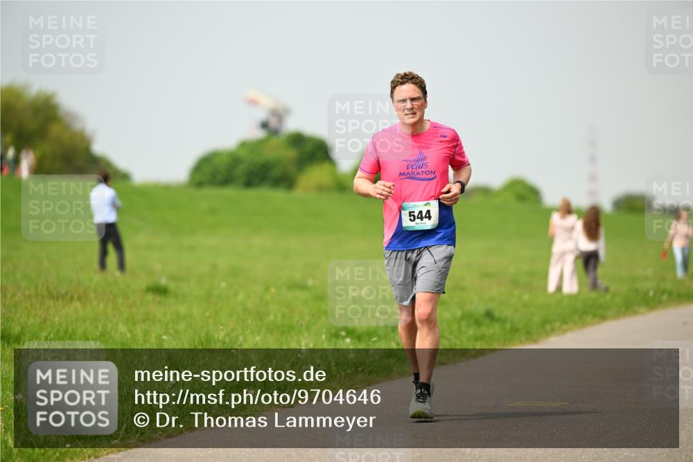 10.05.2026 - 8. Wedeler Halbmarathon Dr. Thomas Lammeyer http://msf.ph/oto/9704646 10.05.2026 11:52:13 Laufen 544 meine-sportfotos.de