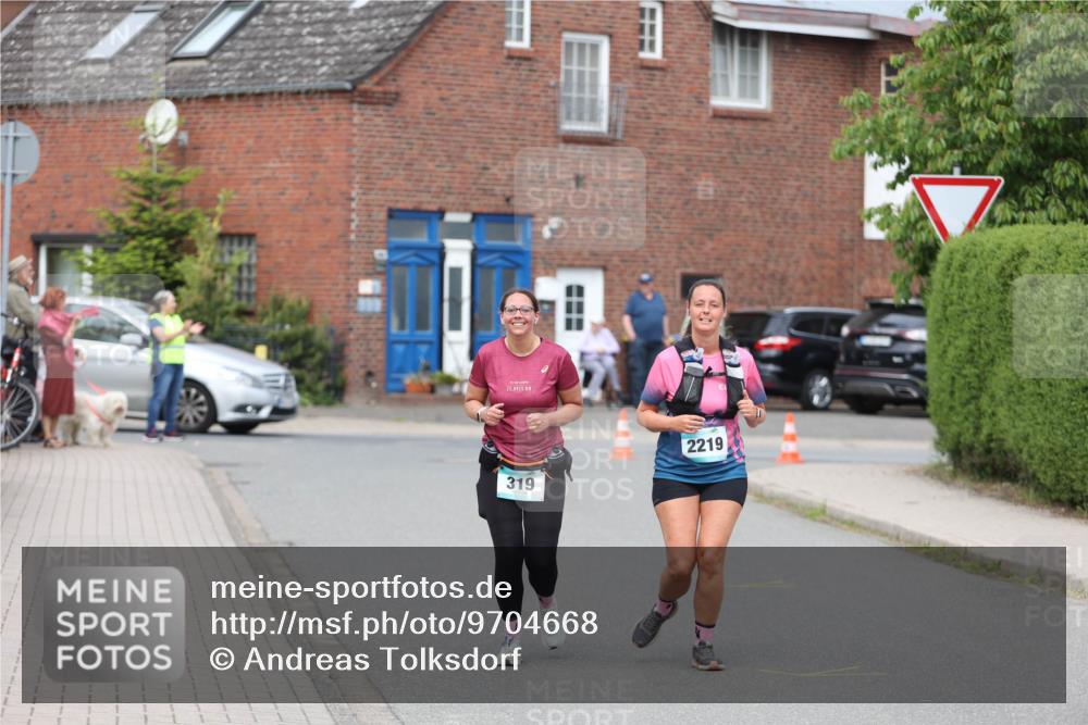 10.05.2026 - 8. Wedeler Halbmarathon Andreas Tolksdorf http://msf.ph/oto/9704668 10.05.2026 10:38:50 Laufen 21, 0975, 319, 2219 meine-sportfotos.de