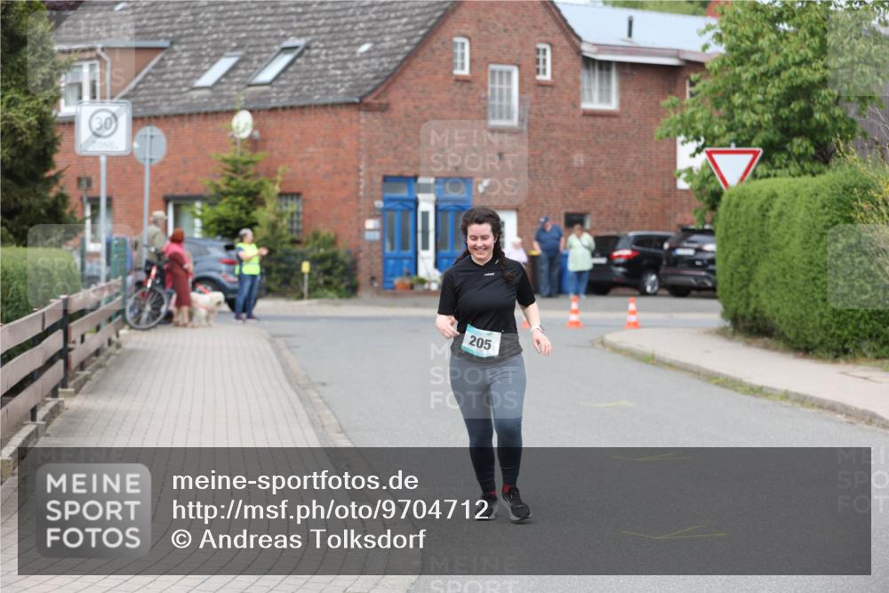 10.05.2026 - 8. Wedeler Halbmarathon Andreas Tolksdorf http://msf.ph/oto/9704712 10.05.2026 10:39:03 Laufen 30, 205 meine-sportfotos.de