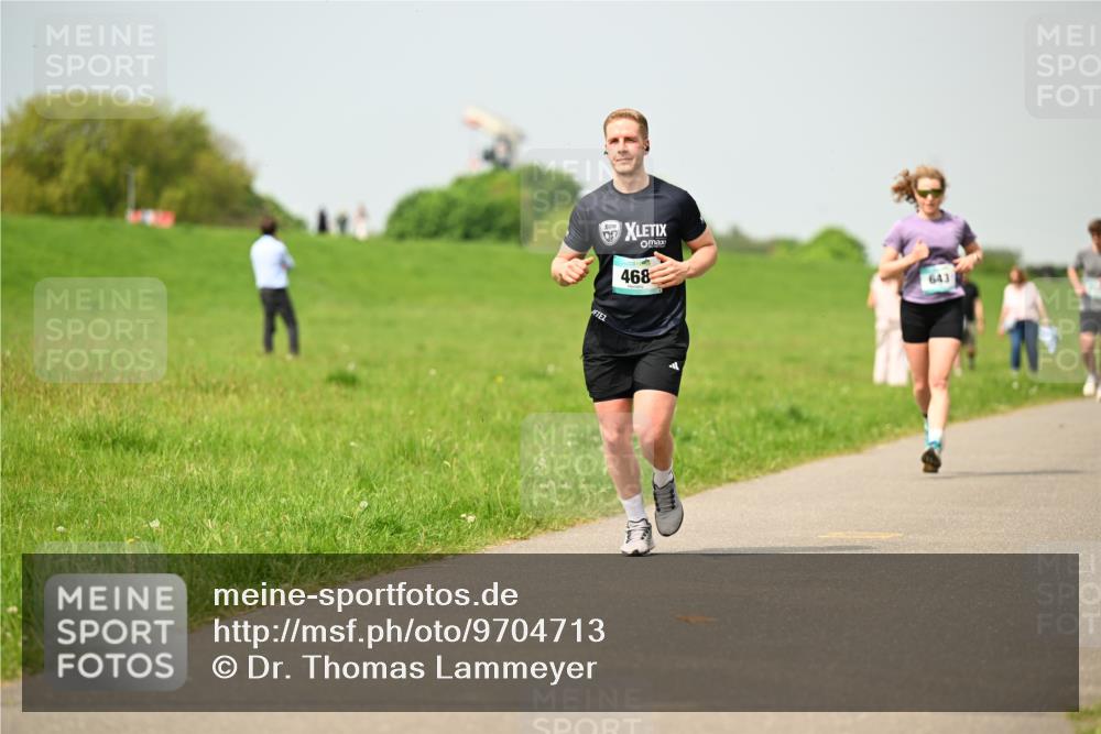 10.05.2026 - 8. Wedeler Halbmarathon Dr. Thomas Lammeyer http://msf.ph/oto/9704713 10.05.2026 11:52:32 Laufen 057, 468, 643 meine-sportfotos.de
