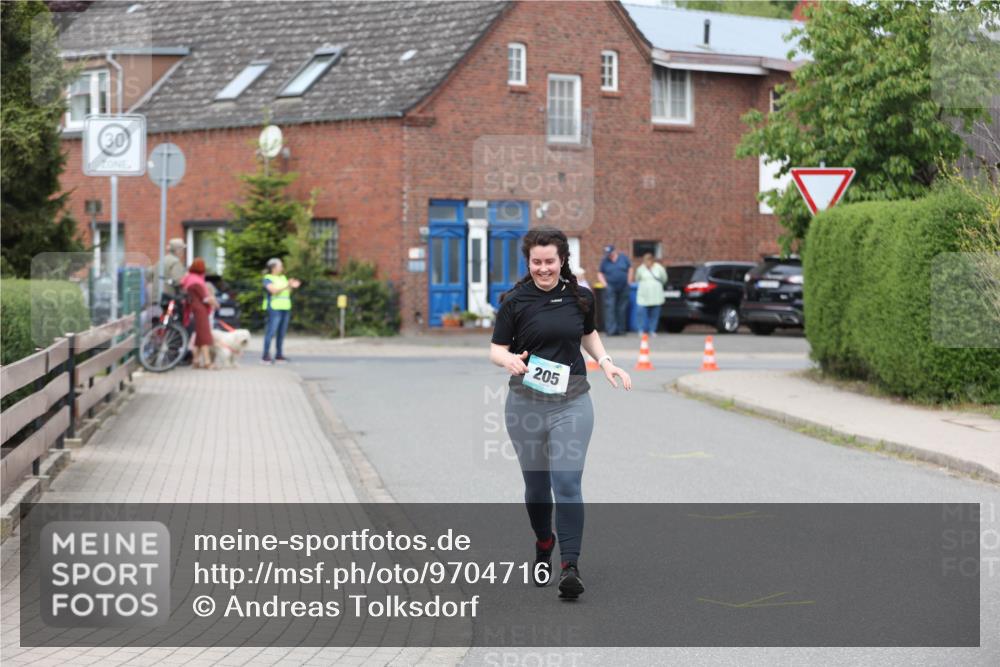 10.05.2026 - 8. Wedeler Halbmarathon Andreas Tolksdorf http://msf.ph/oto/9704716 10.05.2026 10:39:04 Laufen 30, 205 meine-sportfotos.de