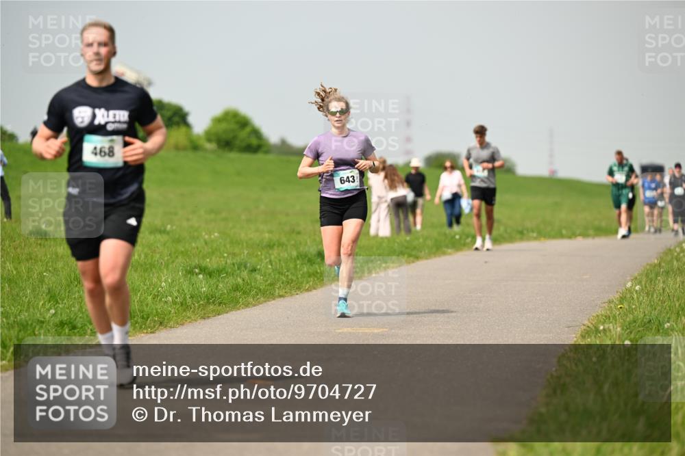 10.05.2026 - 8. Wedeler Halbmarathon Dr. Thomas Lammeyer http://msf.ph/oto/9704727 10.05.2026 11:52:33 Laufen 468, 643 meine-sportfotos.de