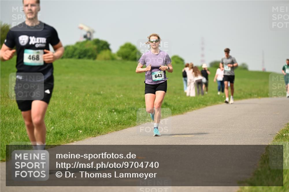 10.05.2026 - 8. Wedeler Halbmarathon Dr. Thomas Lammeyer http://msf.ph/oto/9704740 10.05.2026 11:52:34 Laufen 468, 643 meine-sportfotos.de