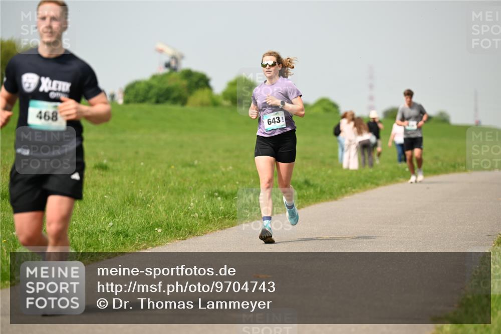 10.05.2026 - 8. Wedeler Halbmarathon Dr. Thomas Lammeyer http://msf.ph/oto/9704743 10.05.2026 11:52:34 Laufen 468, 643 meine-sportfotos.de