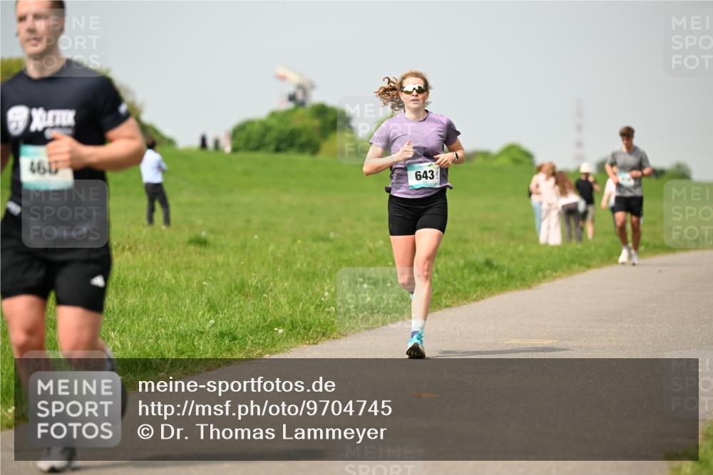 10.05.2026 - 8. Wedeler Halbmarathon Dr. Thomas Lammeyer http://msf.ph/oto/9704745 10.05.2026 11:52:35 Laufen 460, 643 meine-sportfotos.de