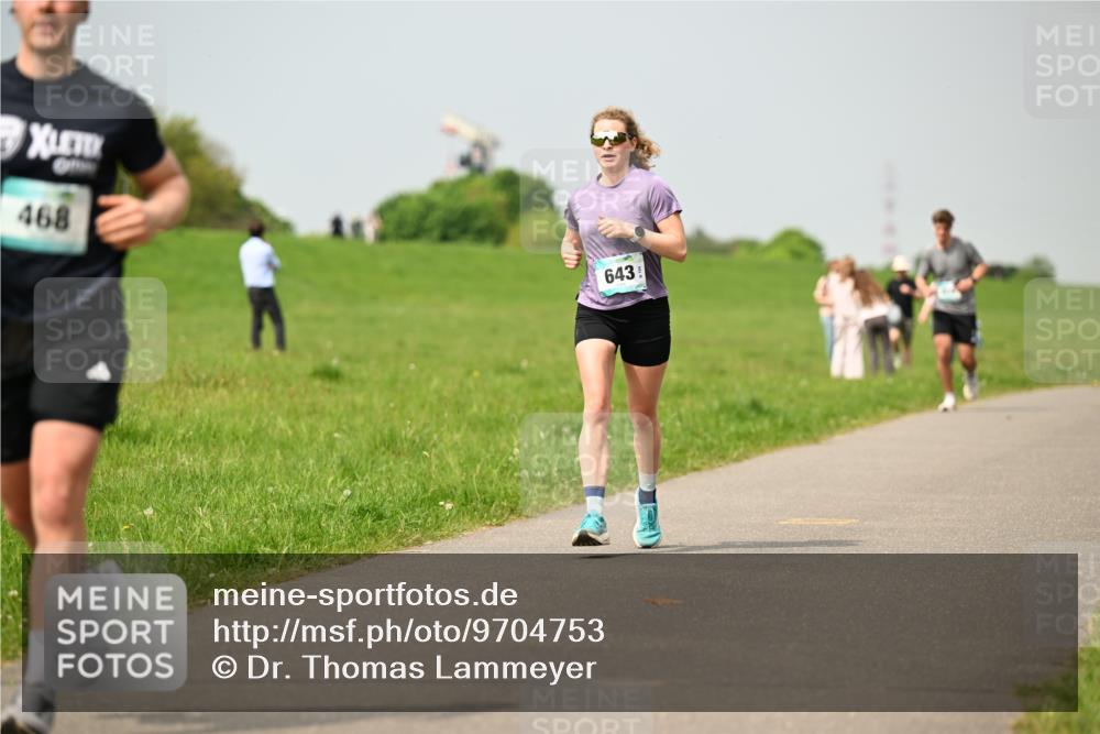 10.05.2026 - 8. Wedeler Halbmarathon Dr. Thomas Lammeyer http://msf.ph/oto/9704753 10.05.2026 11:52:35 Laufen 468, 643 meine-sportfotos.de