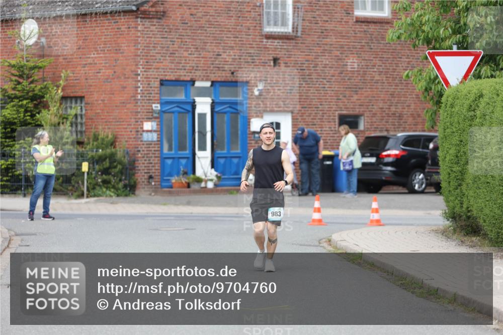 10.05.2026 - 8. Wedeler Halbmarathon Andreas Tolksdorf http://msf.ph/oto/9704760 10.05.2026 10:40:47 Laufen 983 meine-sportfotos.de