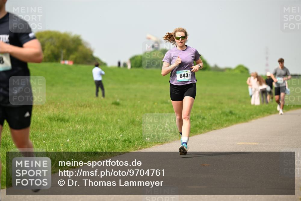 10.05.2026 - 8. Wedeler Halbmarathon Dr. Thomas Lammeyer http://msf.ph/oto/9704761 10.05.2026 11:52:35 Laufen 643 meine-sportfotos.de