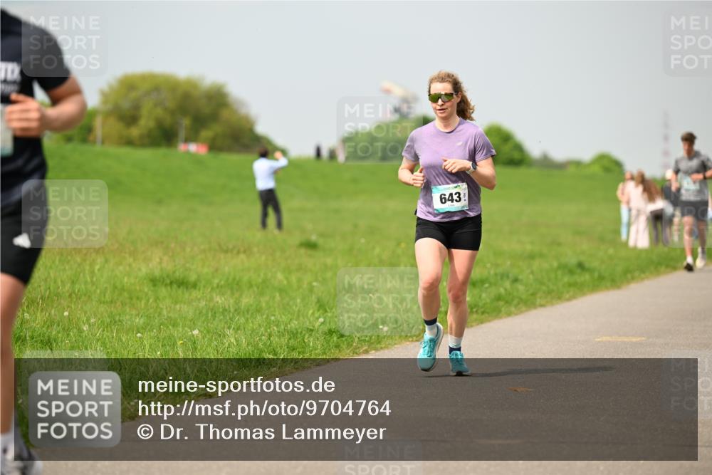 10.05.2026 - 8. Wedeler Halbmarathon Dr. Thomas Lammeyer http://msf.ph/oto/9704764 10.05.2026 11:52:36 Laufen 643 meine-sportfotos.de