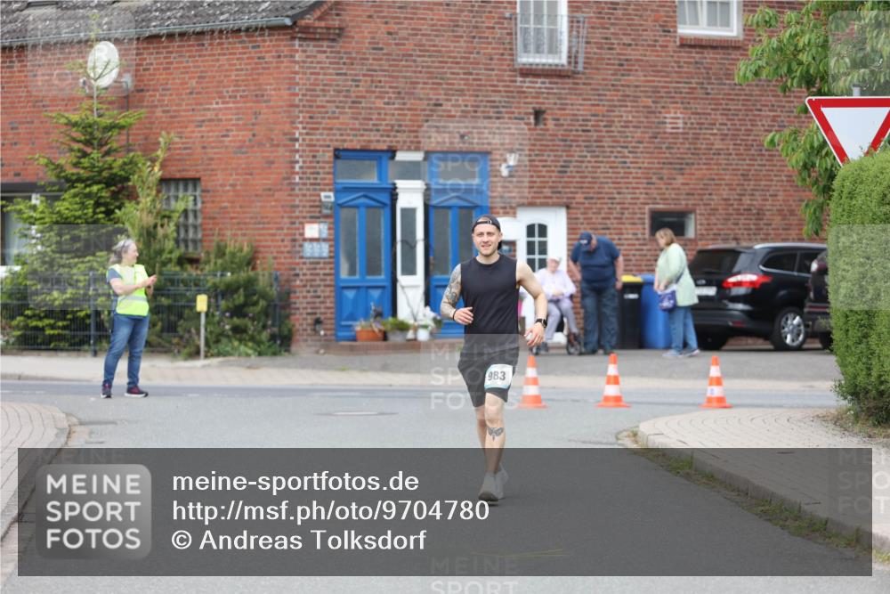 10.05.2026 - 8. Wedeler Halbmarathon Andreas Tolksdorf http://msf.ph/oto/9704780 10.05.2026 10:40:48 Laufen 983 meine-sportfotos.de