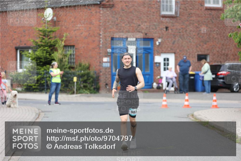 10.05.2026 - 8. Wedeler Halbmarathon Andreas Tolksdorf http://msf.ph/oto/9704797 10.05.2026 10:40:50 Laufen 983 meine-sportfotos.de