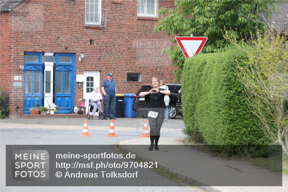 10.05.2026 - 8. Wedeler Halbmarathon Andreas Tolksdorf http://msf.ph/oto/9704821 10.05.2026 10:41:09 Laufen 779 meine-sportfotos.de