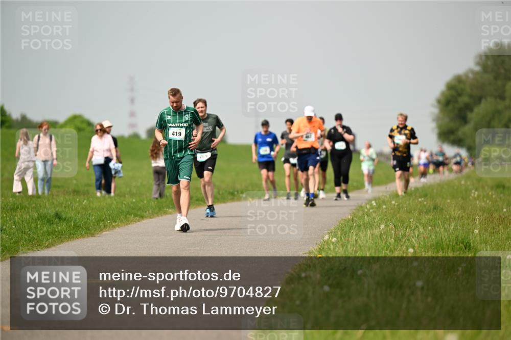 10.05.2026 - 8. Wedeler Halbmarathon Dr. Thomas Lammeyer http://msf.ph/oto/9704827 10.05.2026 11:52:46 Laufen 419, 269 meine-sportfotos.de