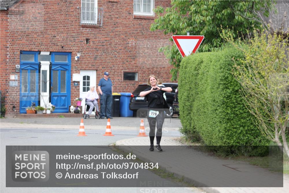 10.05.2026 - 8. Wedeler Halbmarathon Andreas Tolksdorf http://msf.ph/oto/9704834 10.05.2026 10:41:10 Laufen 779 meine-sportfotos.de