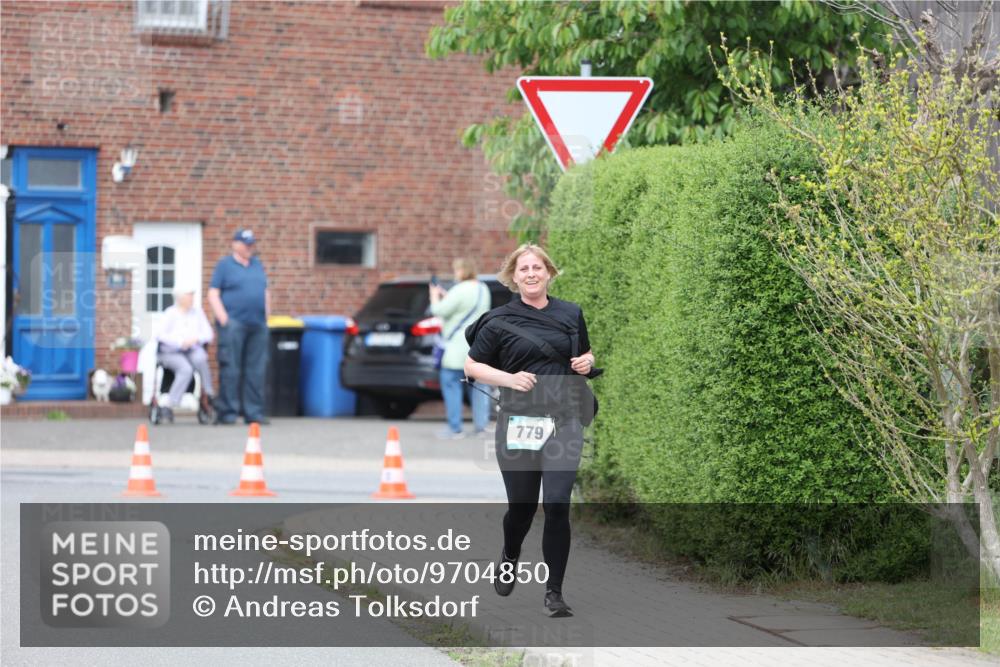 10.05.2026 - 8. Wedeler Halbmarathon Andreas Tolksdorf http://msf.ph/oto/9704850 10.05.2026 10:41:11 Laufen 779 meine-sportfotos.de