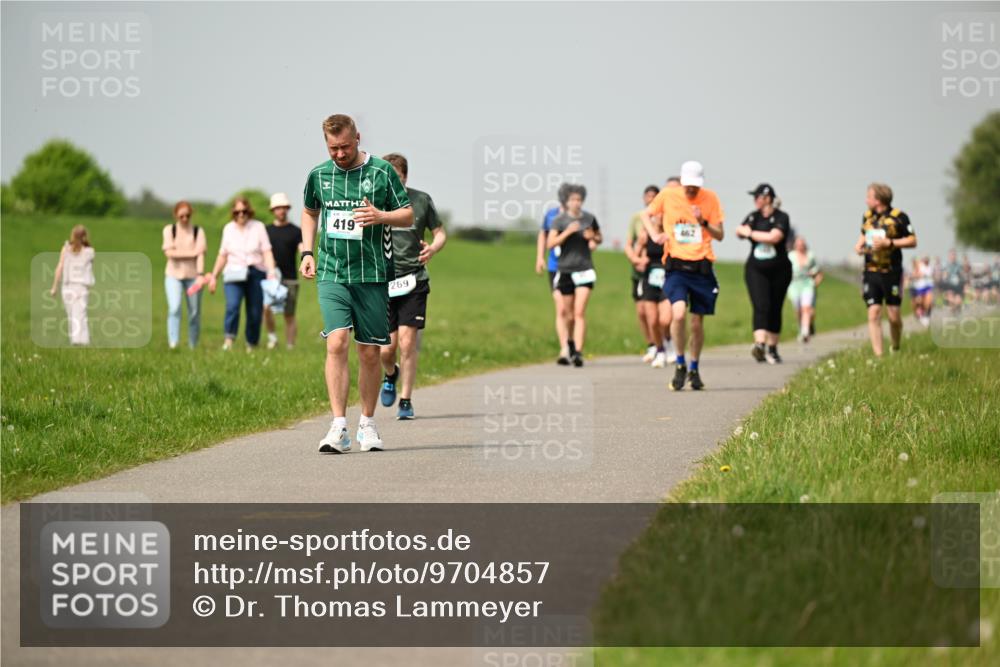 10.05.2026 - 8. Wedeler Halbmarathon Dr. Thomas Lammeyer http://msf.ph/oto/9704857 10.05.2026 11:52:48 Laufen 419, 269 meine-sportfotos.de