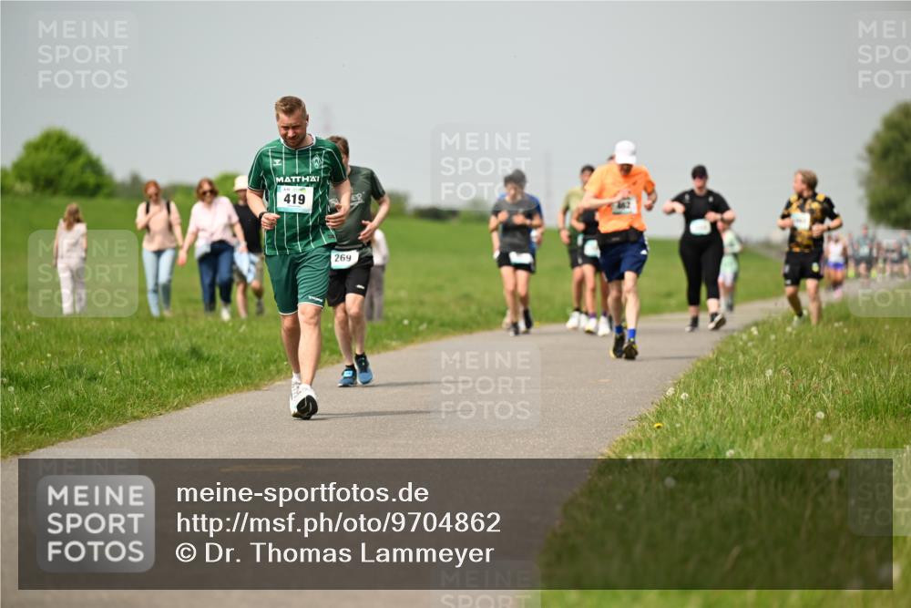 10.05.2026 - 8. Wedeler Halbmarathon Dr. Thomas Lammeyer http://msf.ph/oto/9704862 10.05.2026 11:52:49 Laufen 419, 269 meine-sportfotos.de