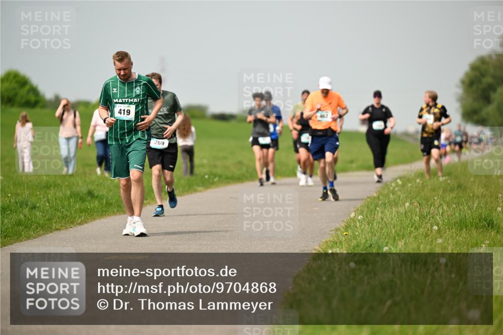 10.05.2026 - 8. Wedeler Halbmarathon Dr. Thomas Lammeyer http://msf.ph/oto/9704868 10.05.2026 11:52:49 Laufen 419, 269 meine-sportfotos.de