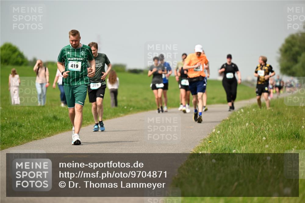 10.05.2026 - 8. Wedeler Halbmarathon Dr. Thomas Lammeyer http://msf.ph/oto/9704871 10.05.2026 11:52:49 Laufen 419, 269 meine-sportfotos.de