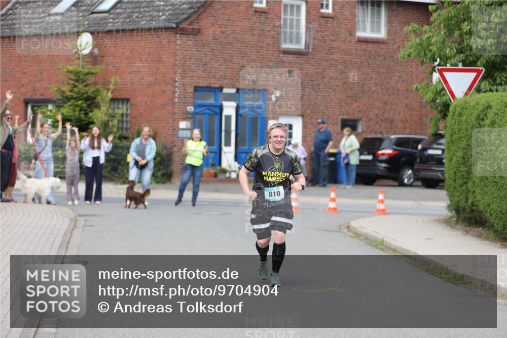 10.05.2026 - 8. Wedeler Halbmarathon Andreas Tolksdorf http://msf.ph/oto/9704904 10.05.2026 10:42:07 Laufen 810 meine-sportfotos.de